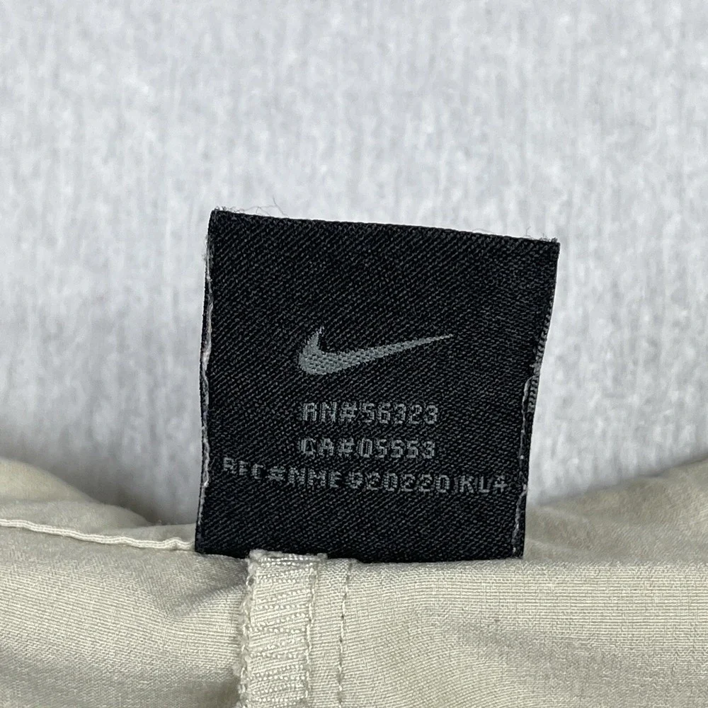 Nike Pants Womens‎ Medium (8-10) Khaki Crop Athleisure Minimalist Fitness Gym